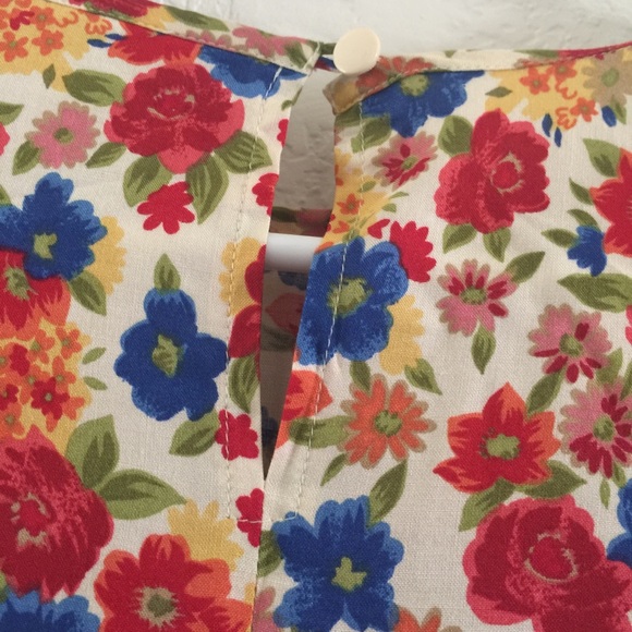 Vintage Floral Blouse - Picture 4 of 6